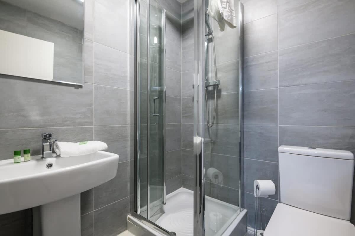 Fabulous Quayside Apartment With Free Parking Liverpool Esterno foto