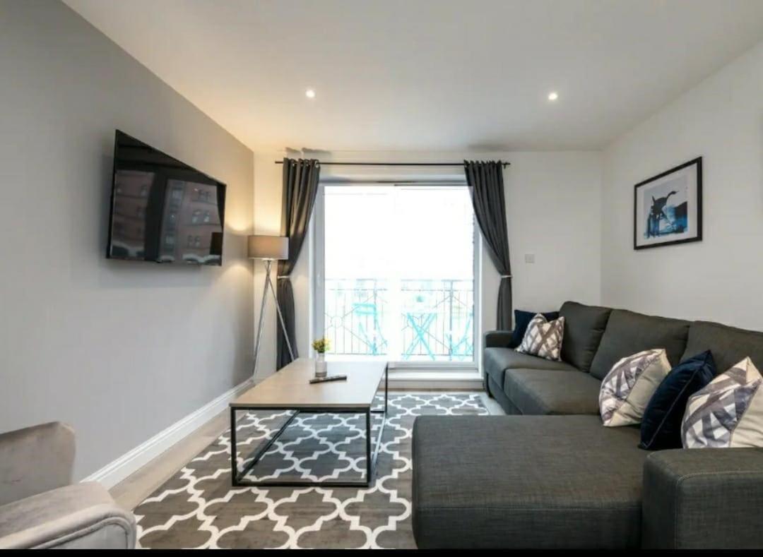Fabulous Quayside Apartment With Free Parking Liverpool Esterno foto